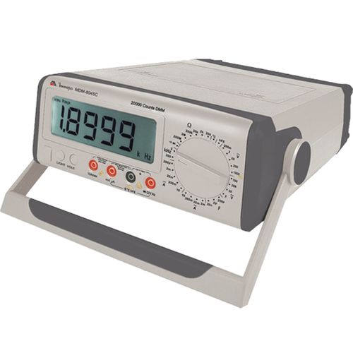 Multímetro de bancada display 4 ½ True RMS AC frequência 2 k/200 kHz precisão 0,1% CAT II 1000 V Minipa MDM-8045C