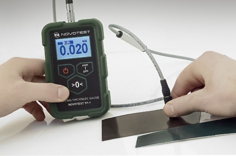 Medidor-de-espessura-de-camadas-digital-portatil-base-Ferrosa-e-nao-Ferrosa-com-sensor-M-60-faixa-de-medicao-1-60-mm-NOVOTEST-TP-1M-M-60FNF