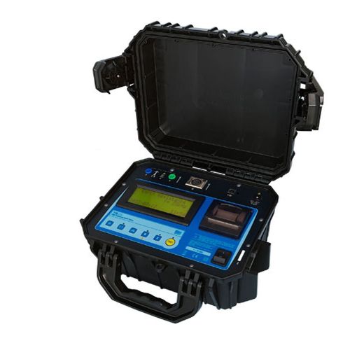 Terrômetro de Alta Frequência com Impressora e Armazenamento de Dados Faixa de 0 a 300 O, Frequência de 25.000 Hz CAT IV 300 V IP65 Megabras TM-25T