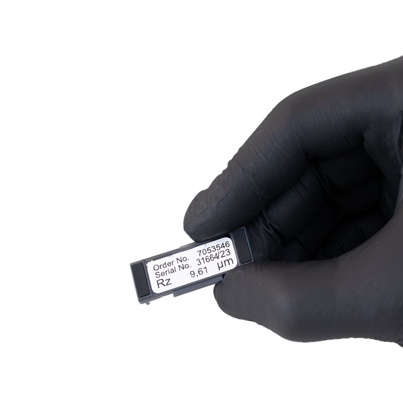 6910230